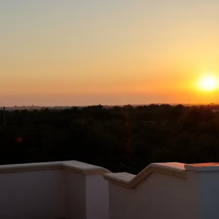 La Seta Rossa 3* غالاتوني